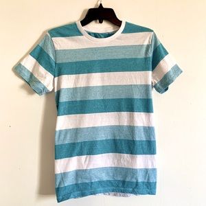 Old Navy Tshirt